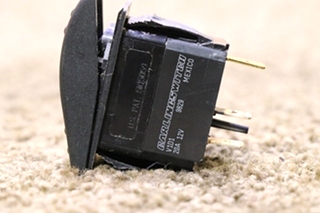 USED RV/MOTORHOME MIRROR HEAT DASH SWITCH V1D1 FOR SALE