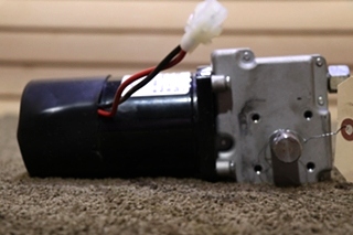 USED MOTORHOME VENTURE 9600A SLIDE OUT MOTOR FOR SALE