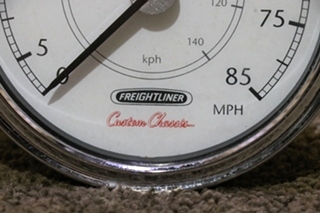USED RV/MOTORHOME FREIGHTLINER SPEEDOMETER DASH GAUGE W22-00019-000 FOR SALE