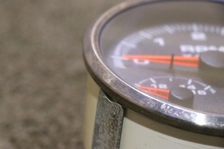 USED RV/MOTORHOME 3 IN 1 TACH / VOLTS / OIL DASH GAUGE FOR SALE