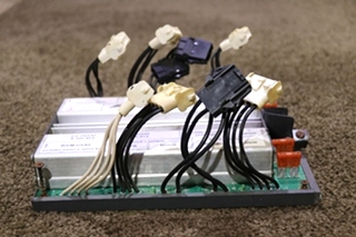 USED MOTORHOME POWER GEAR 1510000165 SLIDE CONTROL BOARD FOR SALE