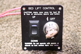 USED RV/MOTORHOME BED LIFT CONTROL KEY & SWITCH PANEL AT142-40 FOR SALE