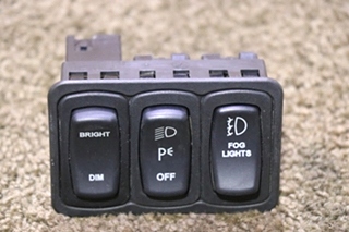 USED RV DIM / PARKING / FOG 3 SWITCH DASH PANEL FOR SALE