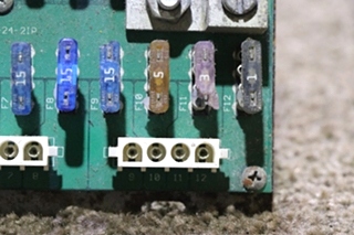 USED KIB FUSE PANEL 16616257 RV/MOTORHOME PARTS FOR SALE