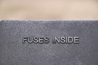 USED INTELLITEC FUSE PANEL 00-00585-000 RV/MOTORHOME PARTS FOR SALE