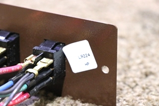 USED BATTERY DISCONNECT AUX / MAIN SWITCH PANEL L9224 RV/MOTORHOME PARTS FOR SALE