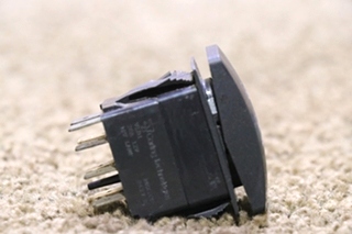 USED RV VLD1 EXT / RET PATIO AWNING DASH SWITCH FOR SALE