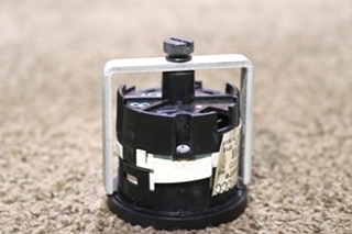USED RV W22-00005-017 OIL PRESS DASH GAUGE FOR SALE