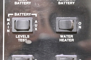 USED RV LA1025 VENTLINE DISCOVERY MONITOR PANEL FOR SALE