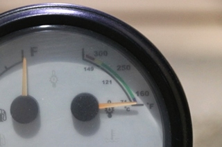 USED RV 101592 4 IN 1 FUEL / TEMP / OIL / TEMP DASH GAUGE FOR SALE