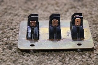 USED RV STEP / HANDLE / PORCH 3 SWITCH PANEL FOR SALE