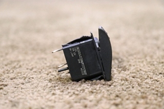 USED PORCH LIGHT DASH SWITCH V1D1 RV/MOTORHOME PARTS FOR SALE