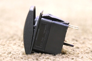 USED STEP LIGHT DASH SWITCH V1D1 RV/MOTORHOME PARTS FOR SALE