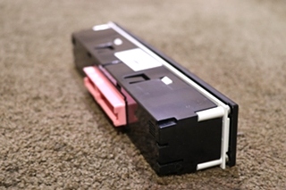 USED A06-57187-000 FREIGHTLINER WARNING LIGHT BAR