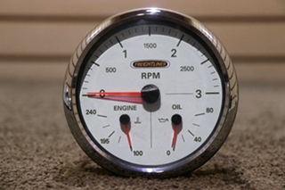 USED 3 IN 1 FREIGHTLINER TACH / ENGINE / OIL DASH GAUGE 7774-10001-01