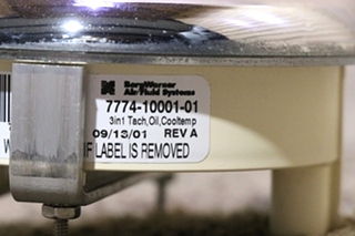 USED 3 IN 1 FREIGHTLINER TACH / ENGINE / OIL DASH GAUGE 7774-10001-01