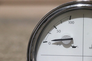 USED FREIGHTLINER 4 IN 1 W22-00013-011 OIL / TEMP / FRONT / REAR DASH GAUGE