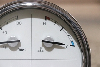 USED FREIGHTLINER 4 IN 1 W22-00013-011 OIL / TEMP / FRONT / REAR DASH GAUGE