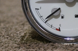 USED 3 IN 1 FREIGHTLINER TACH / FUEL / VOLT DASH GAUGE W22-00012-007