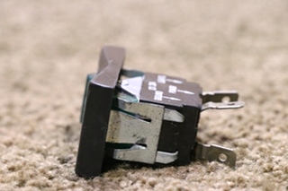 USED GREEN LIGHT OFF / ON ROCKER SWITCH
