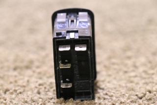 USED L11D1 MAP LIGHT DASH SWITCH