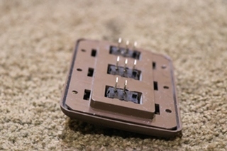 USED CEILING / FAN / ACCENT TRIPLE SWITCH PANEL