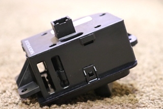 USED HEADLIGHT CONTROL BOX P56045537AC