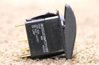 USED CRUISE ON / OFF VA12 DASH SWITCH