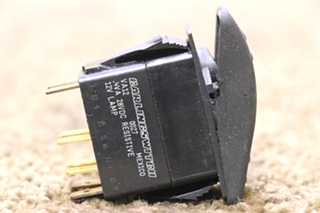 USED ENGINE HEAT DASH SWITCH VA12