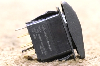 USED RH SHADE DASH SWITCH VL11