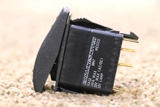 USED RTDR VA12 DASH SWITCH