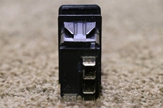 USED MAP LIGHT DASH SWITCH V4D1
