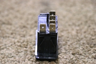 USED MAP LIGHT DASH SWITCH V4D1