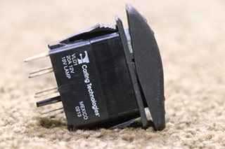 USED PEDAL IN / OUT DASH SWITCH VLD1