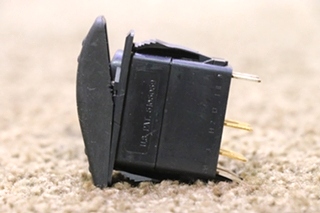 USED ENG HEAT DASH SWITCH VA12