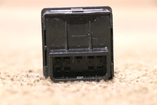USED MIRROR CONTROL SWITCH