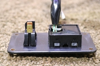 USED MIRROR CONTROL SWITCH PANEL