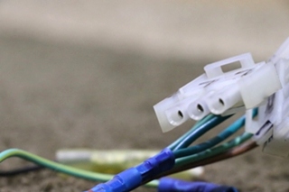 USED MIRROR CONTROL 4698864 DASH SWITCH