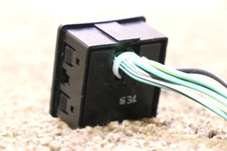 USED 4698864 MIRROR CONTROL SWITCH
