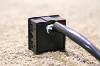 USED MIRROR CONTROL SWITCH 4698864