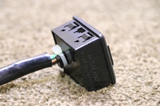 USED MIRROR CONTROL SWITCH 4698864