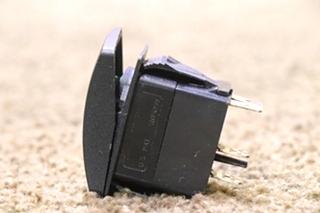 USED SERVICE LIGHT SWITCH V1D1