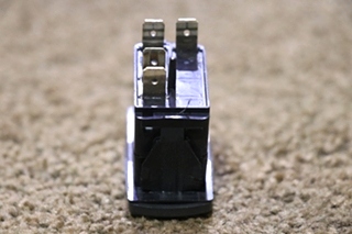 USED V1D1 MIRROR HEAT DASH SWITCH