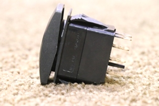 USED MIRROR SELECT V6D1 DASH SWITCH