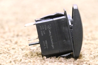 USED V1D1 STEP LIGHT DASH SWITCH