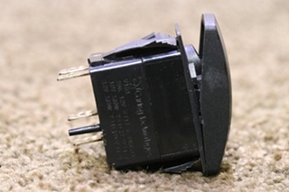 USED FOG LIGHTS DASH SWITCH V1D1