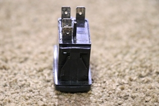 USED V1D1 MIRROR HEAT DASH SWITCH