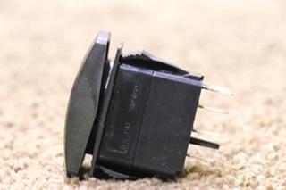 USED GRAB H STEP W DASH SWITCH V6D1