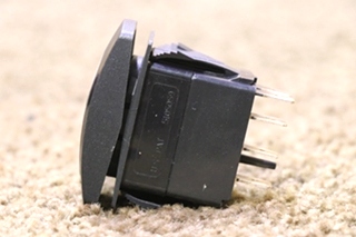 USED STEP COVER V8D1 DASH SWITCH