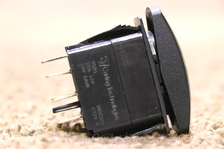 USED EXT / RET DOOR AWNING DASH SWITCH VLD1